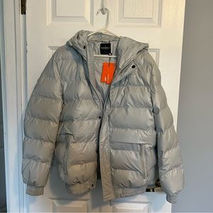 NWT Young LA Silver/Gray Puffer Jacket